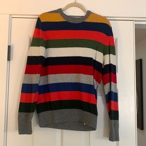 Mens small sweater from Gap.